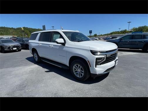 2025 Chevrolet Suburban LS