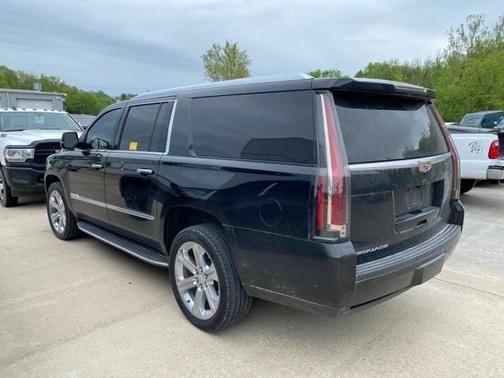 2020 Cadillac Escalade ESV Premium Luxury