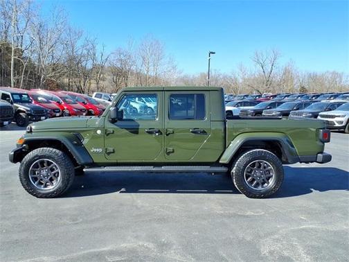 2022 Jeep Gladiator Overland