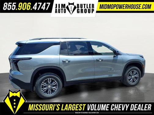 Sterling Gray Metallic 2026 Chevrolet Traverse LT