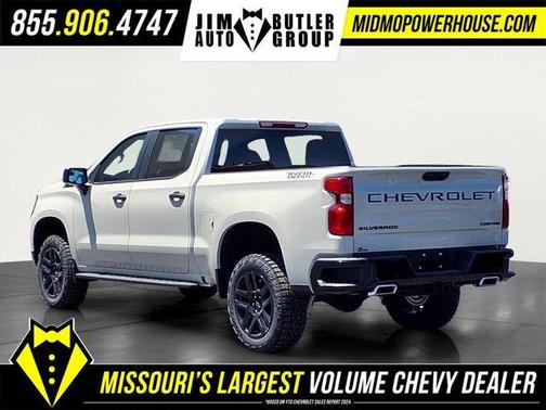 White Sand 2026 Chevrolet Silverado 1500 Custom Trail Boss