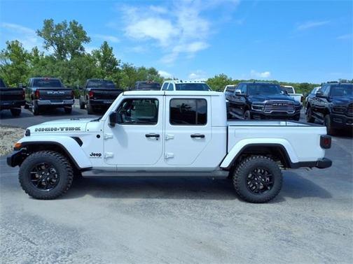 2025 Jeep Gladiator Sport