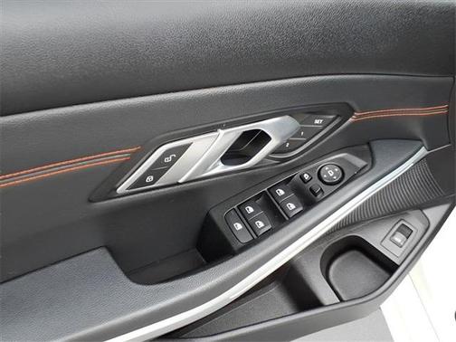 2020 BMW 330 i xDrive