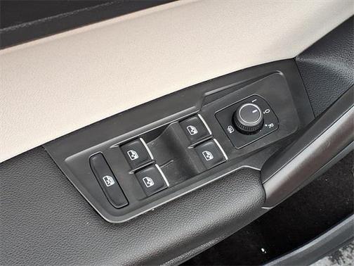 2021 Volkswagen Tiguan 2.0T SE R-Line Black