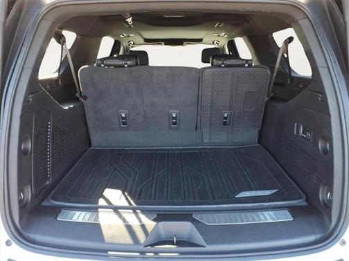 2022 Chevrolet Suburban Z71