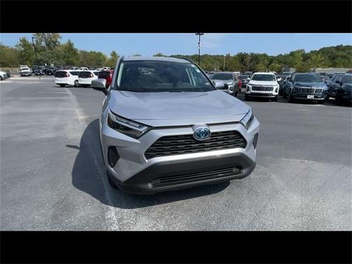 2024 Toyota RAV4 Hybrid XLE