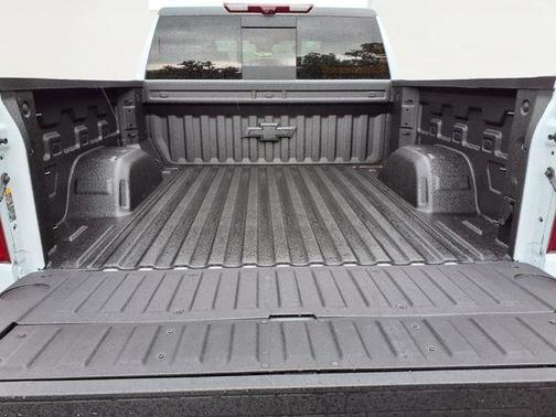 Polar White 2026 Chevrolet Silverado 1500 High Country