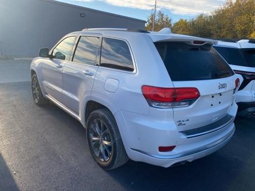 2020 Jeep Grand Cherokee Summit