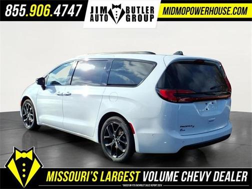 2024 Chrysler Pacifica Touring-L