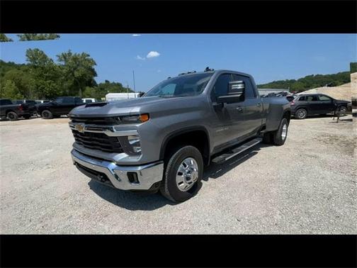 2025 Chevrolet Silverado 3500 LT