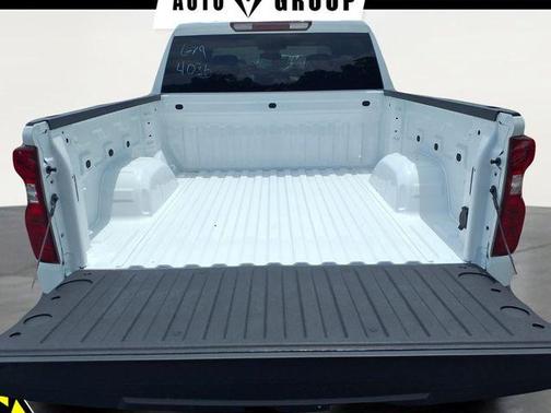Summit White 2026 Chevrolet Silverado 1500 Custom