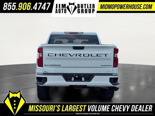 Summit White 2026 Chevrolet Silverado 1500 Custom