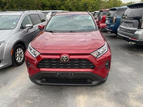 2020 Toyota RAV4 XLE