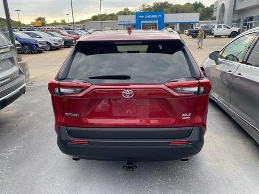 2020 Toyota RAV4 XLE