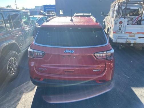 2023 Jeep Compass Latitude Lux