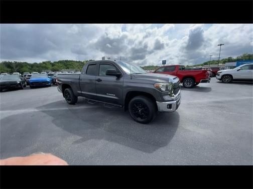 2018 Toyota Tundra SR5