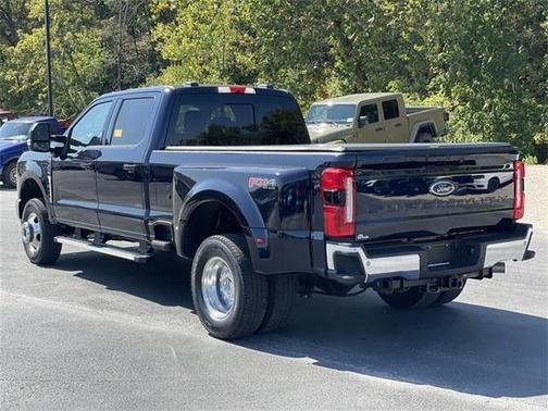 2024 Ford F-350 Lariat Super Duty