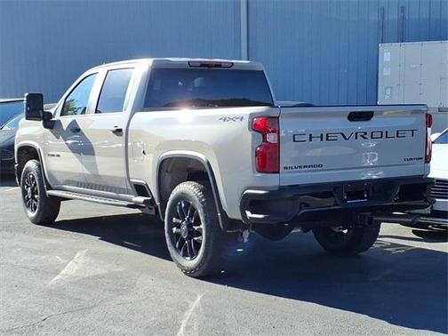 2026 Chevrolet Silverado 2500 Custom