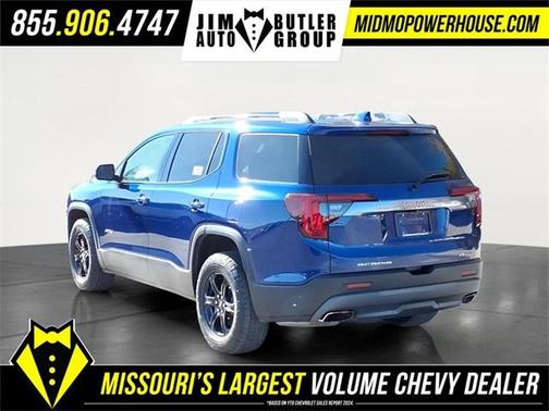 2023 GMC Acadia AT4