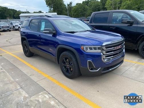 2023 GMC Acadia AT4