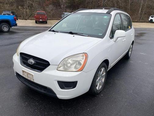 2008 Kia Rondo 