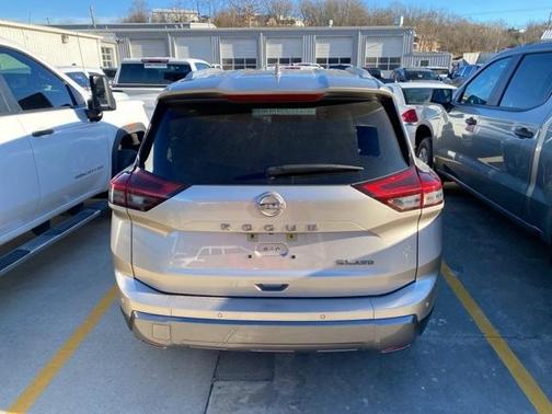 2024 Nissan Rogue SL