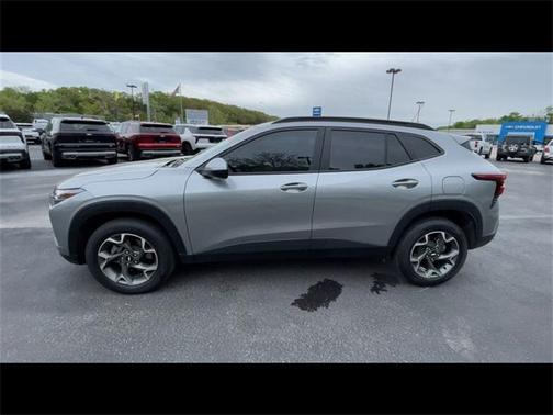 2024 Chevrolet Trax LT