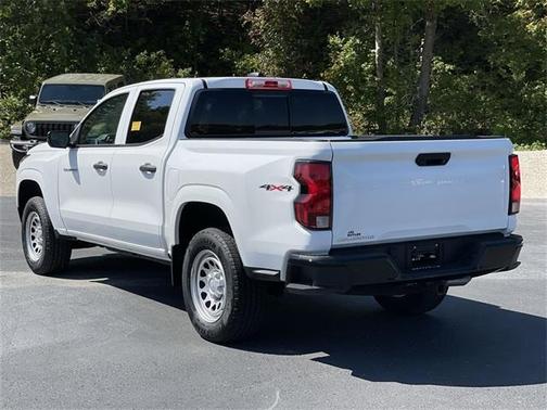 2024 Chevrolet Colorado WT