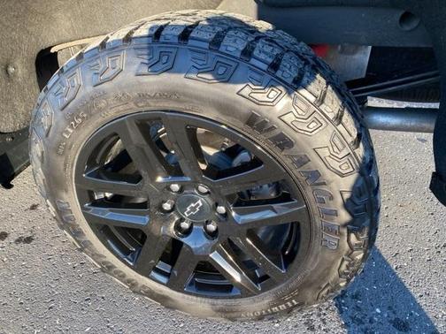 2022 Chevrolet Silverado 1500 Custom Trail Boss