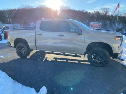 2022 Chevrolet Silverado 1500 Custom Trail Boss