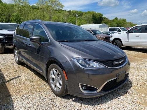 2019 Chrysler Pacifica Touring-L