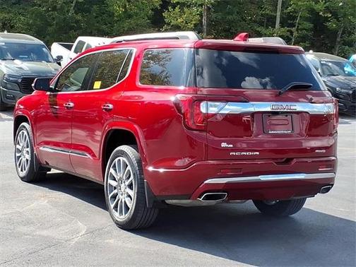 2023 GMC Acadia Denali