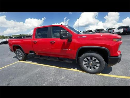 2025 Chevrolet Silverado 2500 Custom