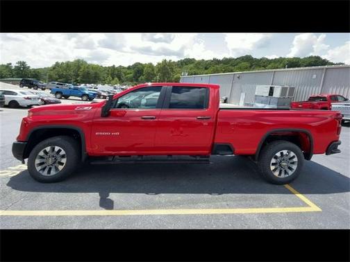 2025 Chevrolet Silverado 2500 Custom