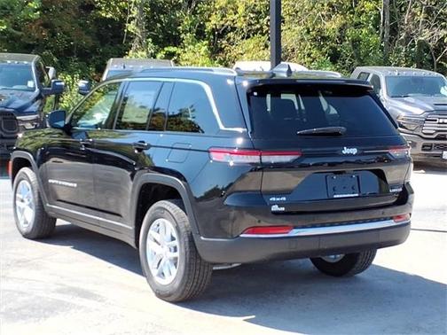 2025 Jeep Grand Cherokee Laredo X