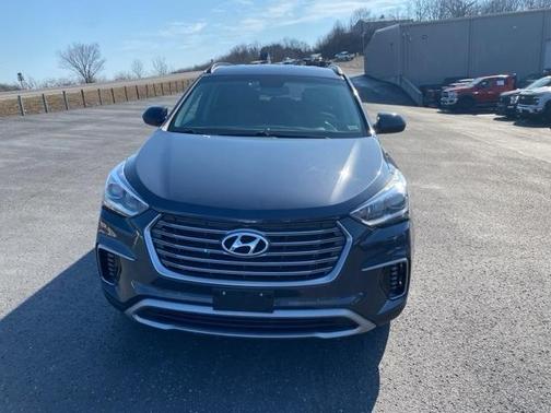 2017 Hyundai SANTA FE SE