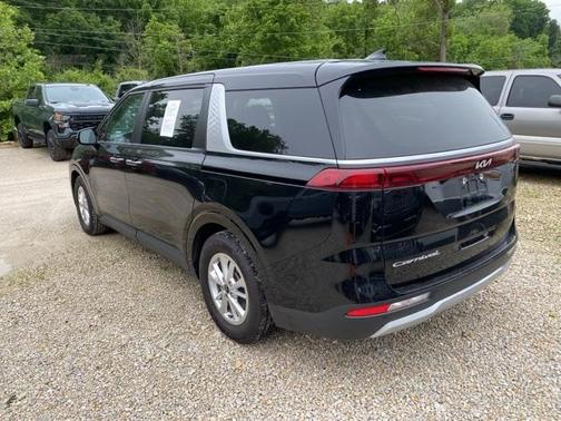 2022 Kia Carnival LXS