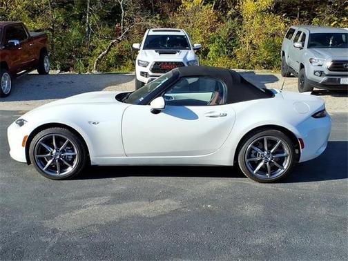 2022 Mazda MX-5 Miata Grand Touring