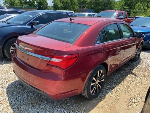 2013 Chrysler 200 Touring
