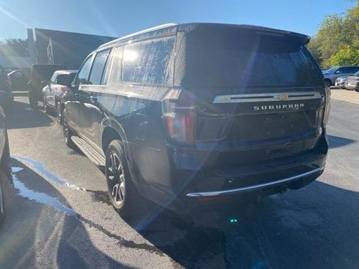 2021 Chevrolet Suburban LT