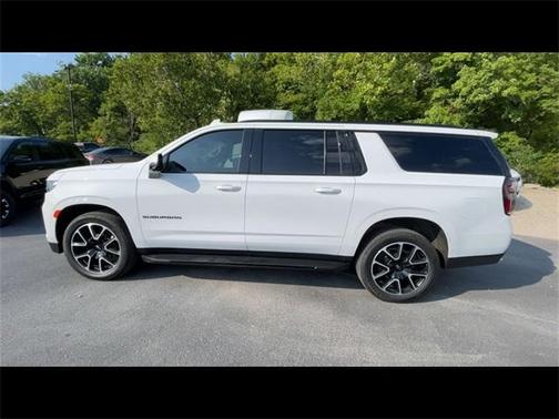 2022 Chevrolet Suburban RST