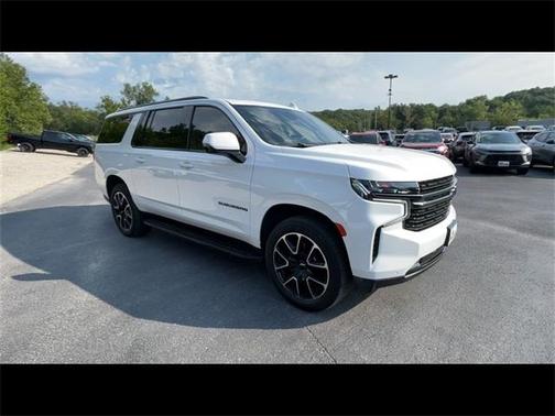 2022 Chevrolet Suburban RST