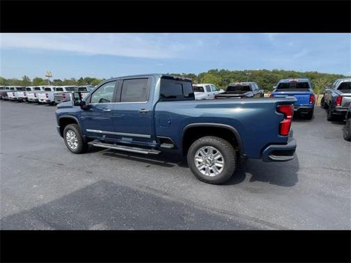 2025 Chevrolet Silverado 3500 High Country