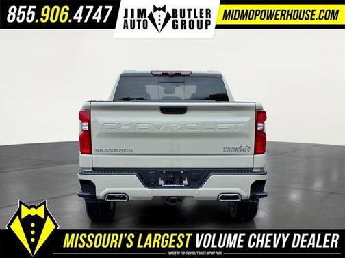 White Sand 2026 Chevrolet Silverado 1500 High Country