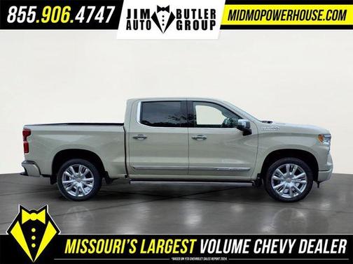 White Sand 2026 Chevrolet Silverado 1500 High Country