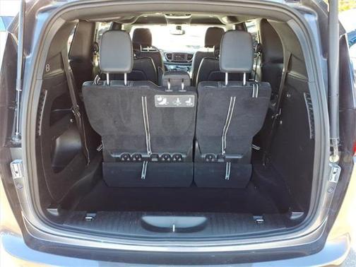 2020 Chrysler Pacifica Touring-L