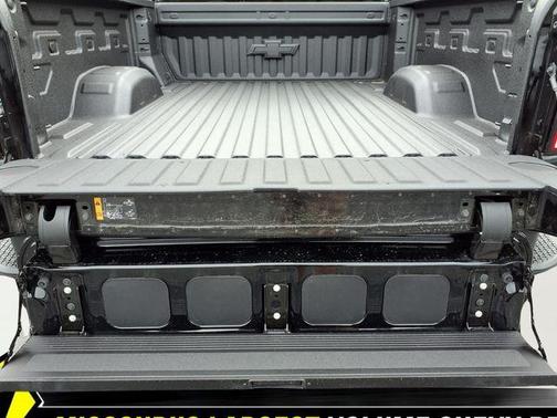 Black 2026 Chevrolet Silverado 2500 ZR2