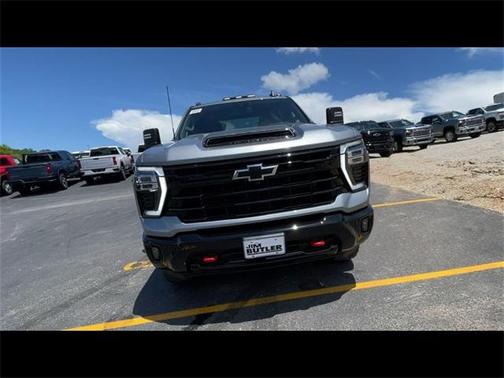 2025 Chevrolet Silverado 3500 LT