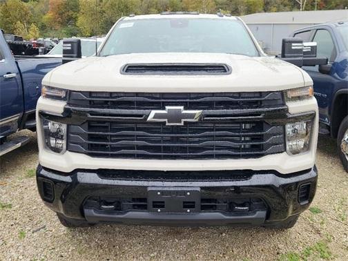 2026 Chevrolet Silverado 2500 Custom