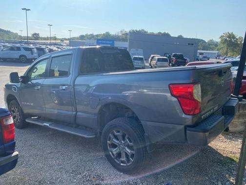 2018 Nissan Titan XD SL